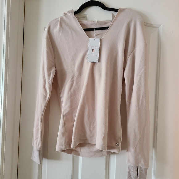 BuffBunny Vanilla Namaste Pullover Small - Picture 5 of 6